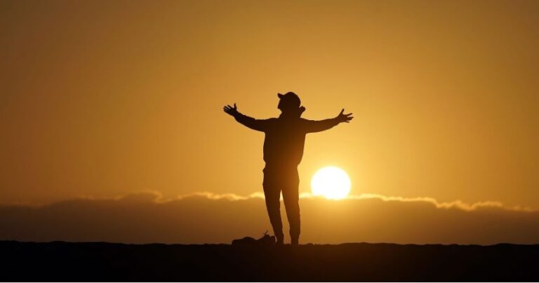 A diferença entre solidão e solitude