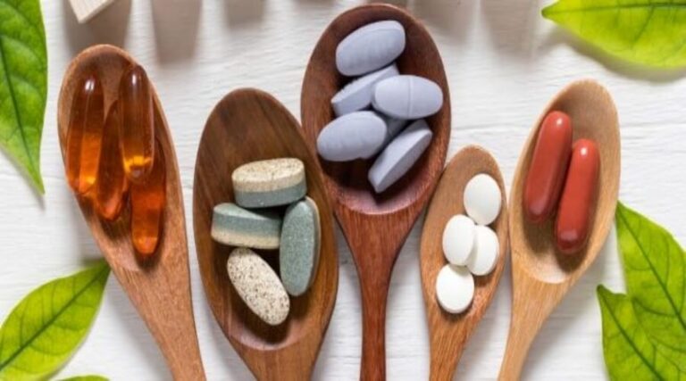 com o avanço da idade, algumas alterações fisiológicas são bem comuns e é importante a Suplementação para idosos.