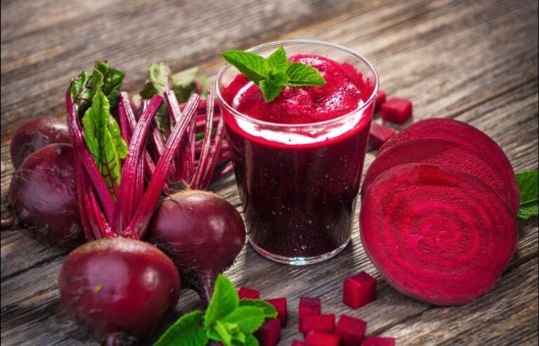 Suco de Beterraba: Como Ele Pode Aumentar a Massa Magra e Melhorar o Desempenho Físico. Saiba mais acessando nosso site