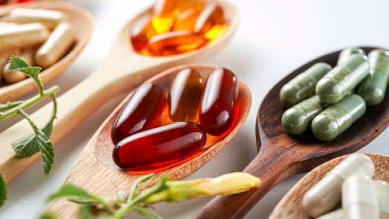 A Origem das Letras no Nome das Vitaminas:Uma Viagem Histórica pela Nomenclatura dos Nutrientes Essenciais