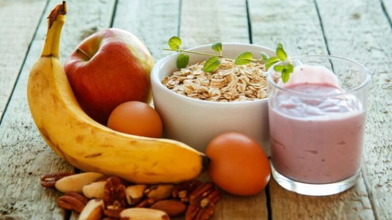 Café da Manhã para Emagrecer: O café da manhã é uma refeição essencial para quem busca perder peso de forma saudável.