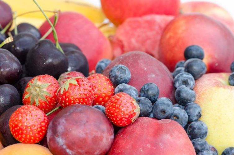Frutas com Baixas Calorias para Potencializar sua Dieta. Essas frutas fornecem nutrientes essenciais, fibras e antioxidantes