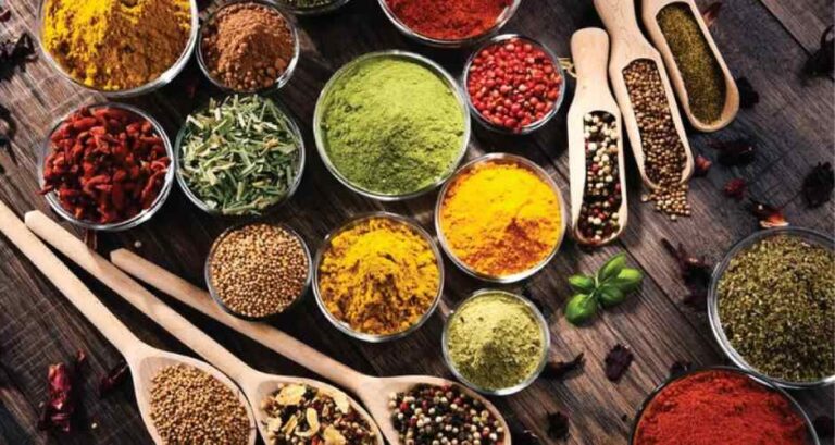 As 7 Melhores Especiarias para Reforçar a Imunidade Naturalmente. A integração diária dessas especiarias na alimentação é uma estratégia