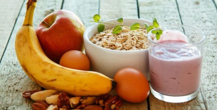 Café da Manhã para Emagrecer: O café da manhã é uma refeição essencial para quem busca perder peso de forma saudável.