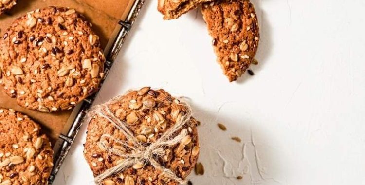 cookies vegano de farinha de amêndoas é uma opção deliciosa e saudável para quem busca uma sobremesa livre de ingredientes de origem animal.