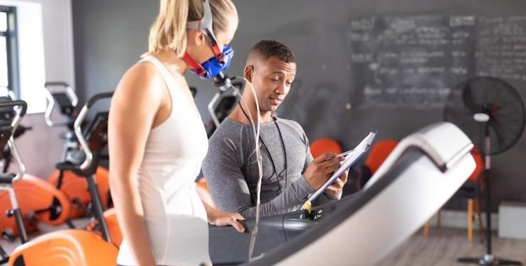 Por que Escolher um Estúdio de Treino Personalizado ao Invés da Academia Convencional. Saiba mais vendo todo o artigo em nosso site.