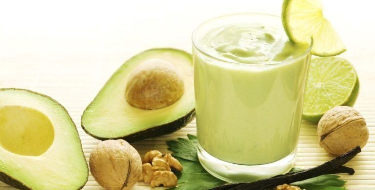 Suco de Abacate e Nozes: Combinação Perfeita para uma Dieta Saudável